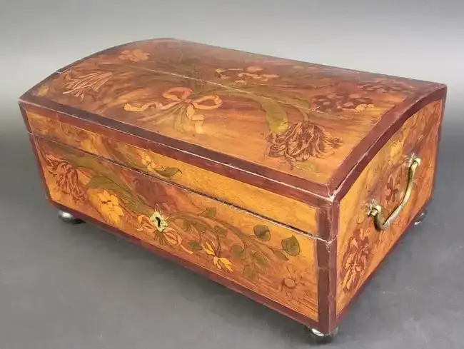 Fine Antique Floral Inlaid Trinket Box, 19th Century