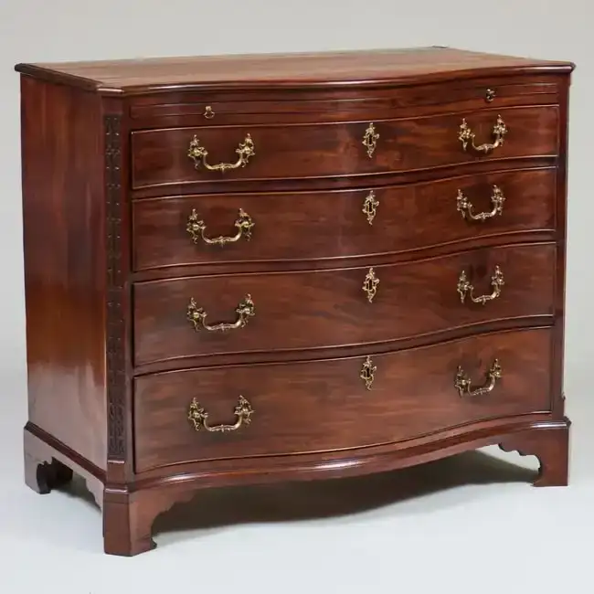 George III Mahogany Serpentine-Front Bachelors Chest of Drawers