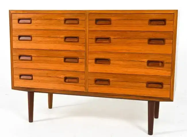 ROSEWOOD CHEST OF DRAWERS BY POUL HUNDEVAD