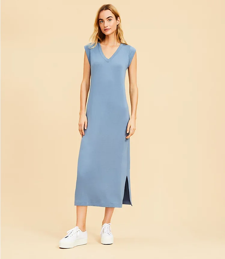 Lou & Grey Signaturesoft V-Neck Column Dress