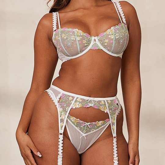 azalea-intimates-set-white