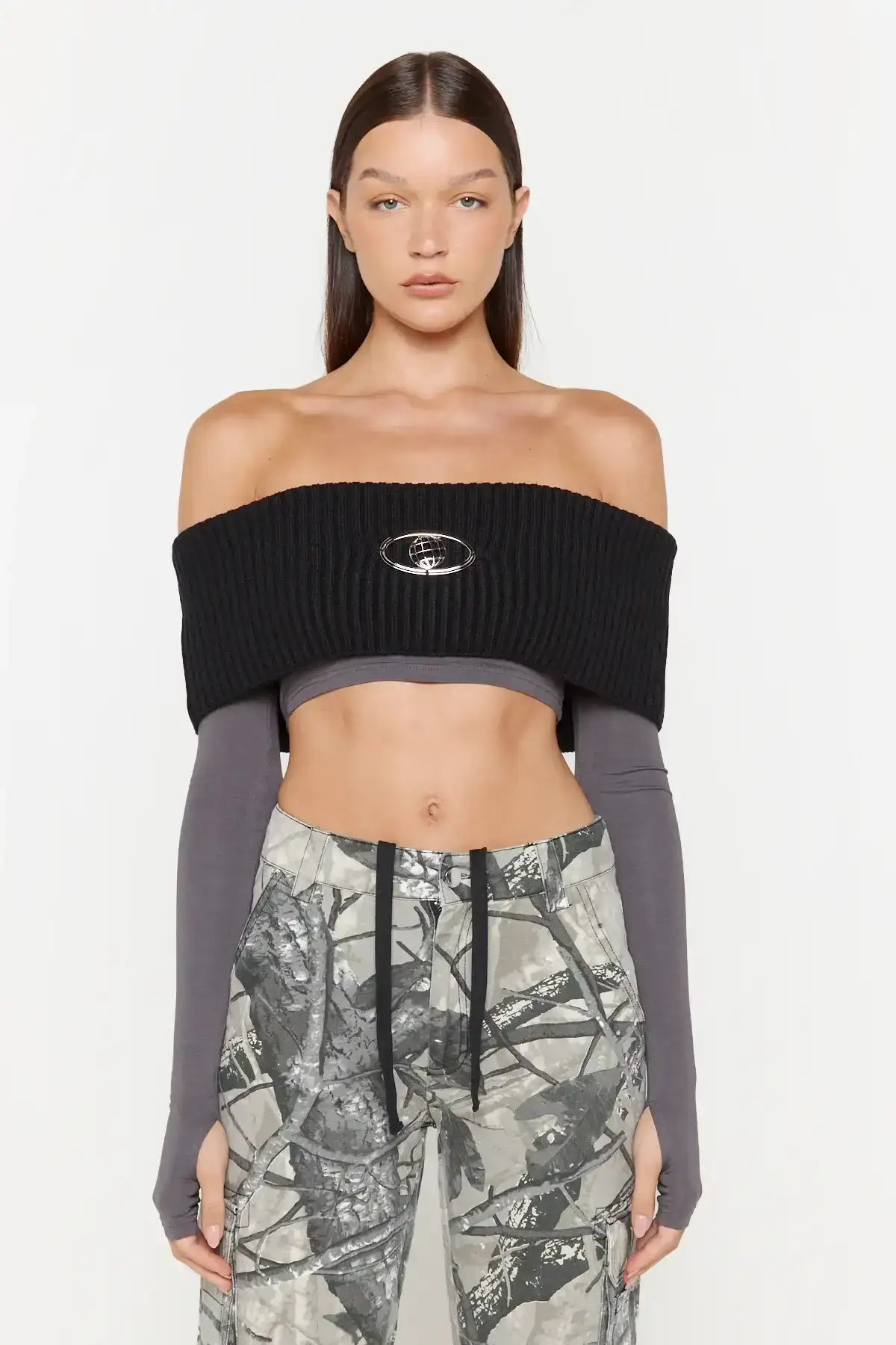 Image of Black Globe Knit Top With Jersey Sleeves