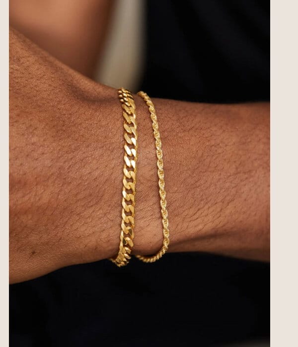 The Curb + Rope Stack in Gold