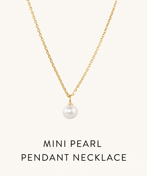 Mini Pearl Pendant Necklace.