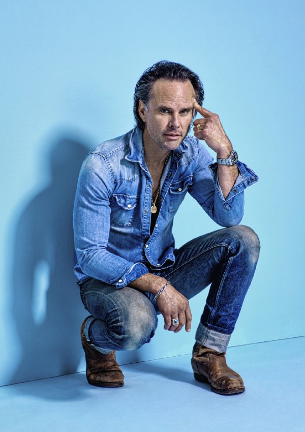 Walton Goggins