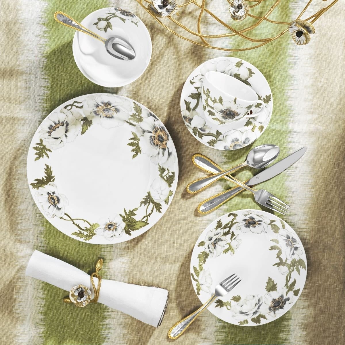 Image of Anemone Dinnerware