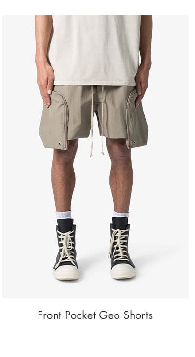 FRONT POCKET GEO SHORTS OLIVE