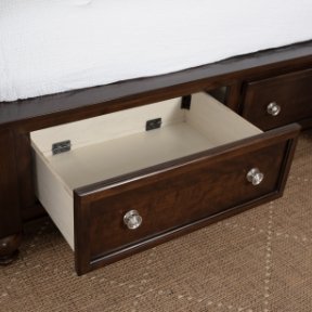 Convenient underbed storage >