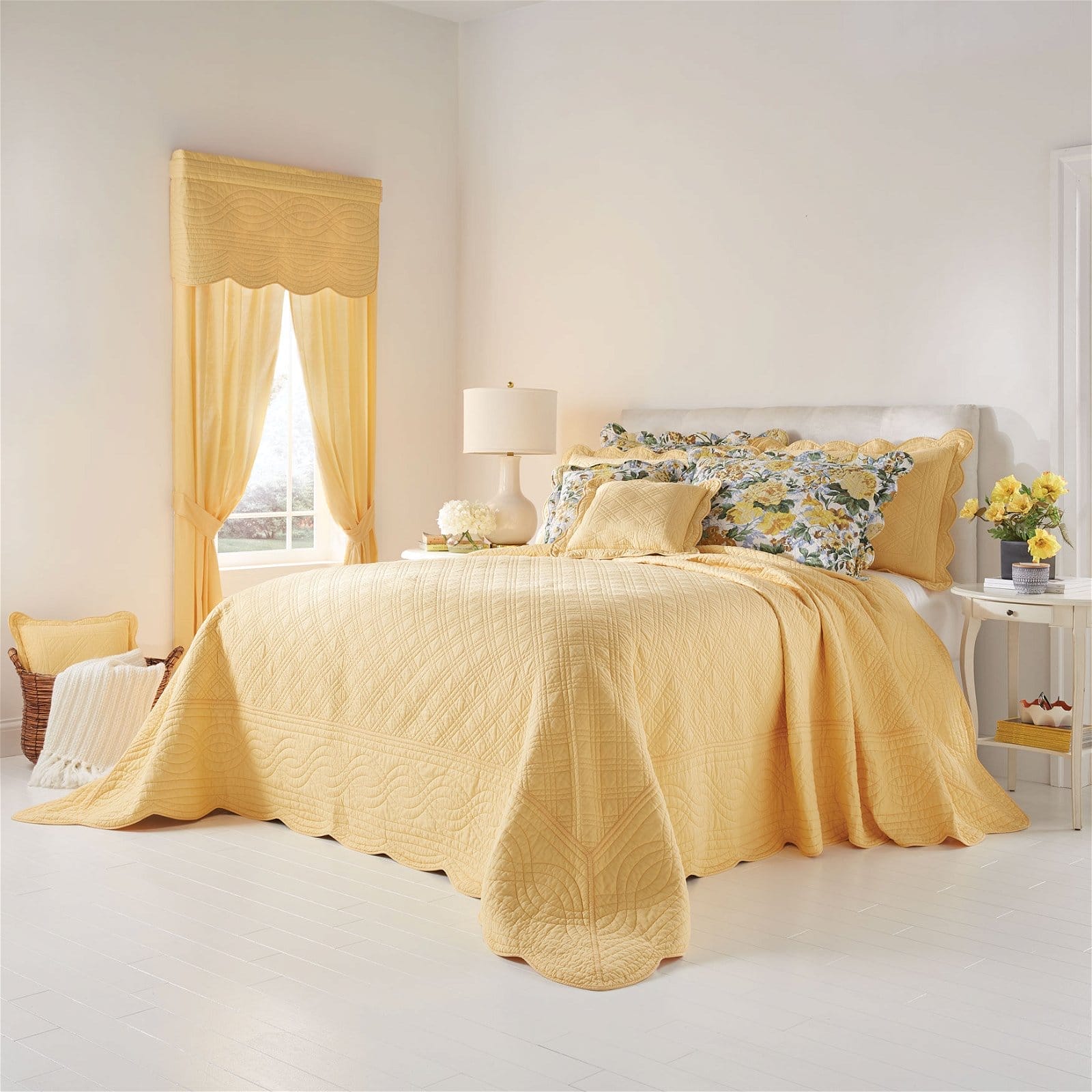 Florence Oversized Bedspread\ufeff