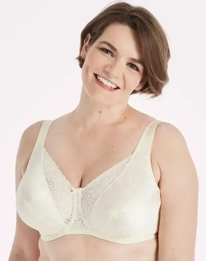 Playtex Secrets® Full-Figure, Full-Coverage Underwire Bra With Beautiful Lift