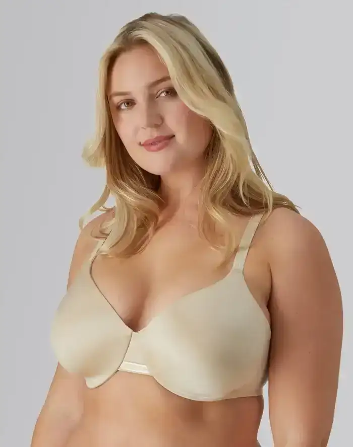 Bali® One Smooth U Smoothing & Concealing Underwire Bra