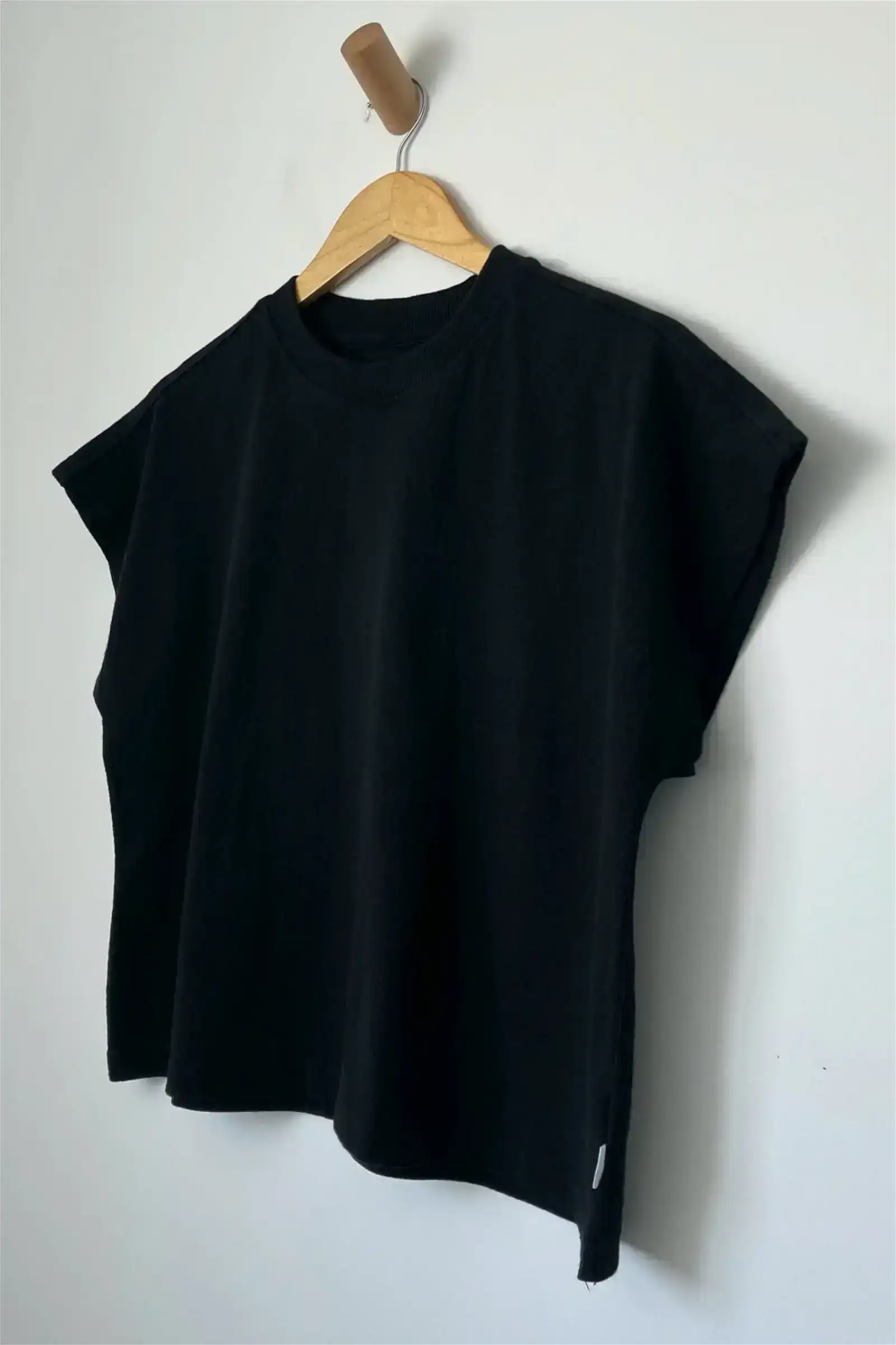 Image of Black Jeanne Tee 002