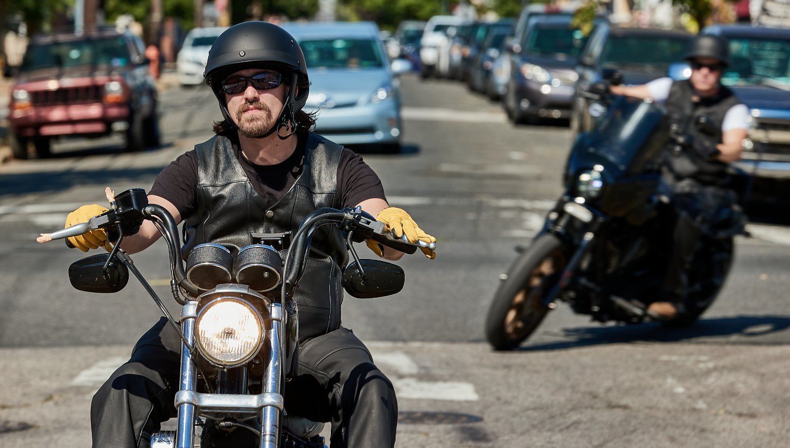 How to survive on the street on a motorcycle: A look at the statistics