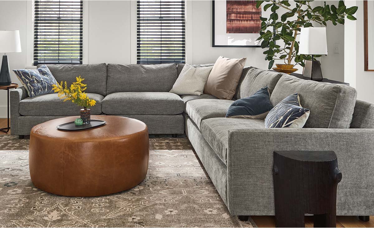 Linger three-piece sectional in mori