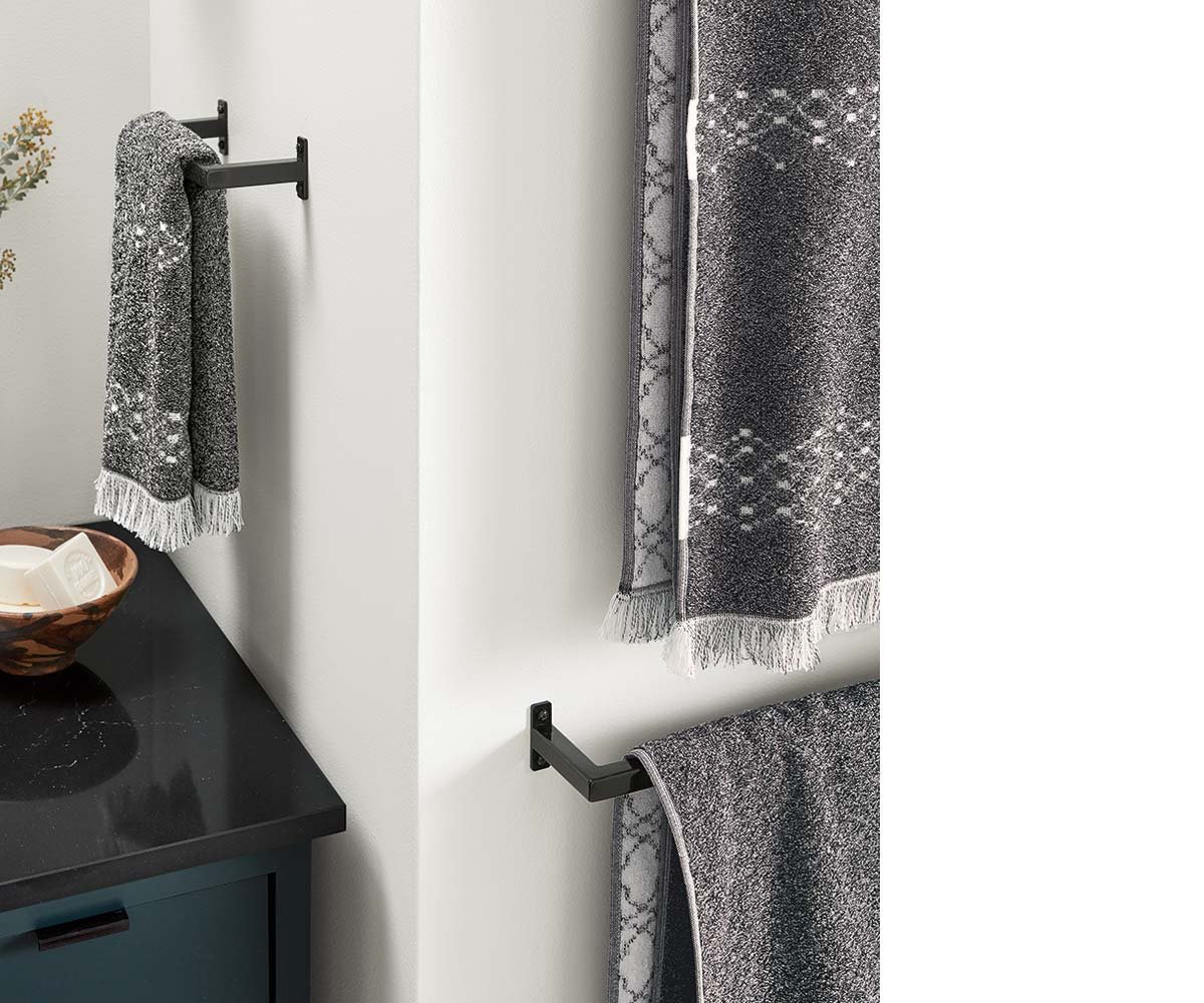 Slim towel racks with Path towels