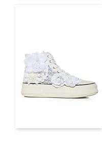 AZALEA WANG PENNY LANE FLOWER EMBELLISHED SNEAKER IN WHITE