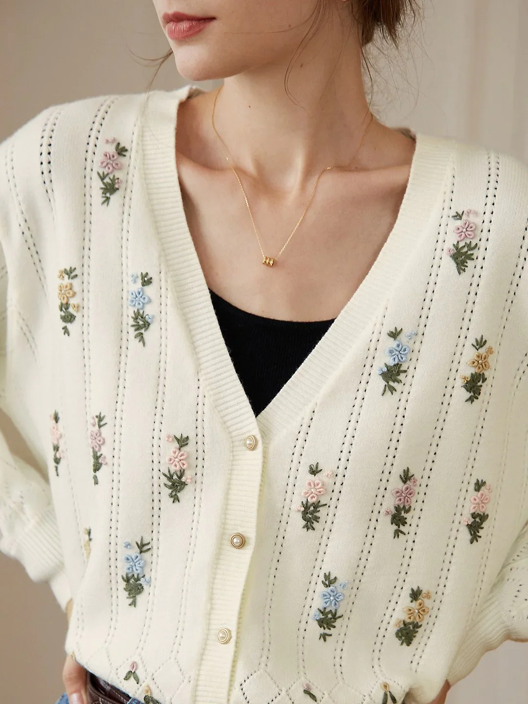 Ally Floral Handmade Embroidery Creamy White Knit Cardigan