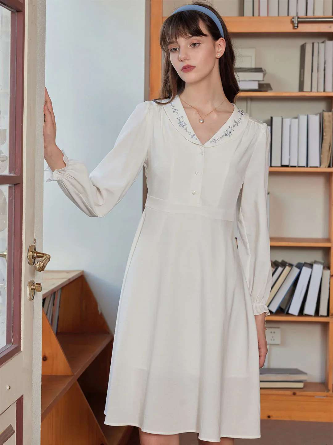 【Holiday Sale】Emiliana Sweet Embroidered Lapel Dress