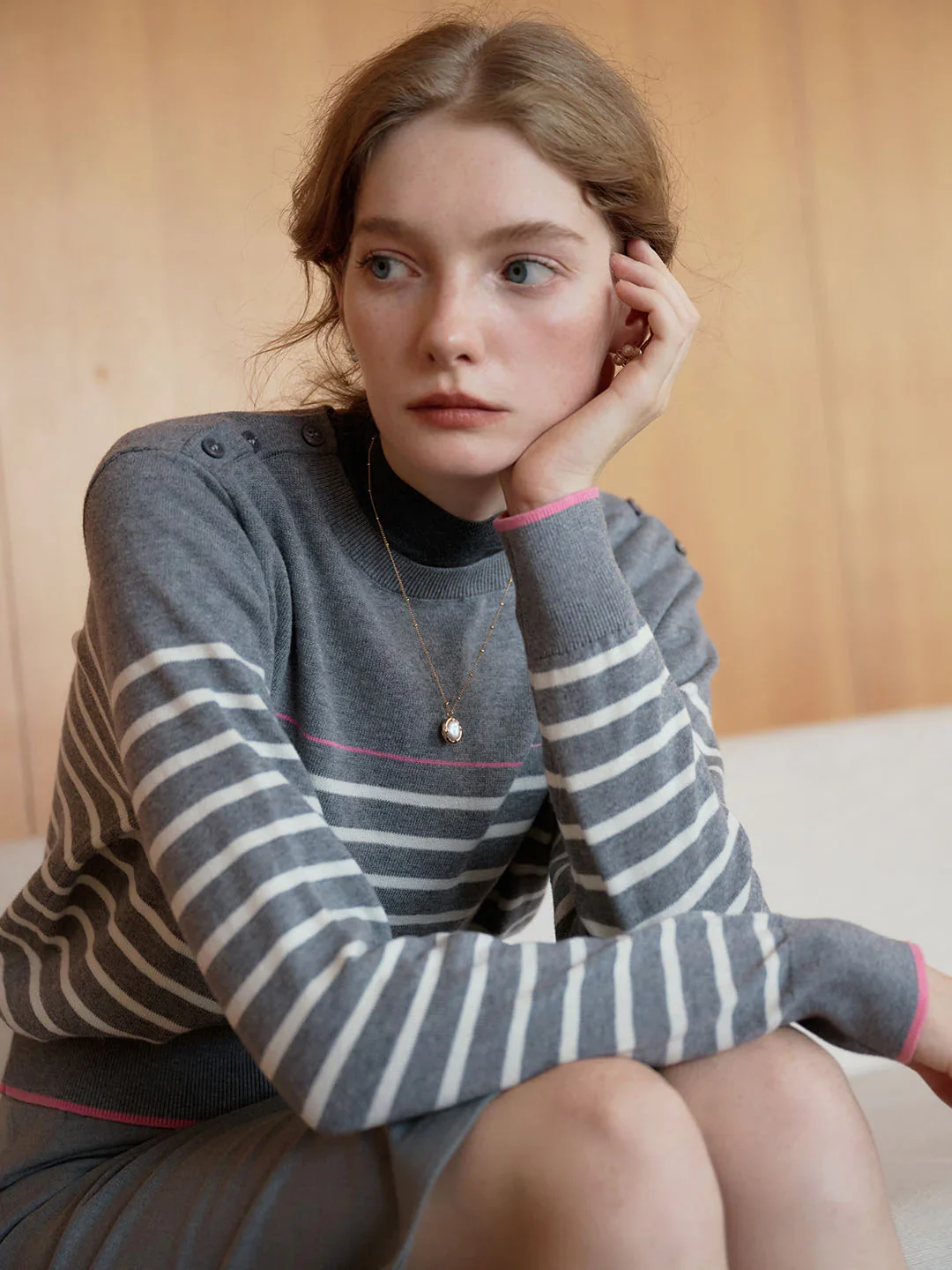 【Final Sale】Nori Vintage Striped Contrast Crewneck Knit Top-Grey