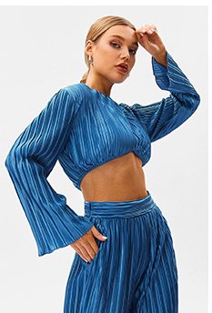 SOLADO Flared Sleeve Asymmetrical Hem Pleat Crop Top