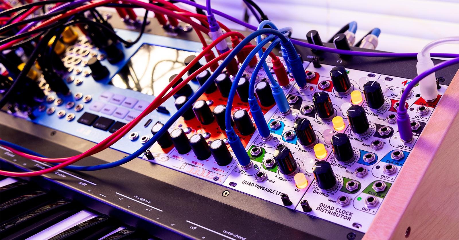 Synthesizer Basics Explained — with Audio Samples