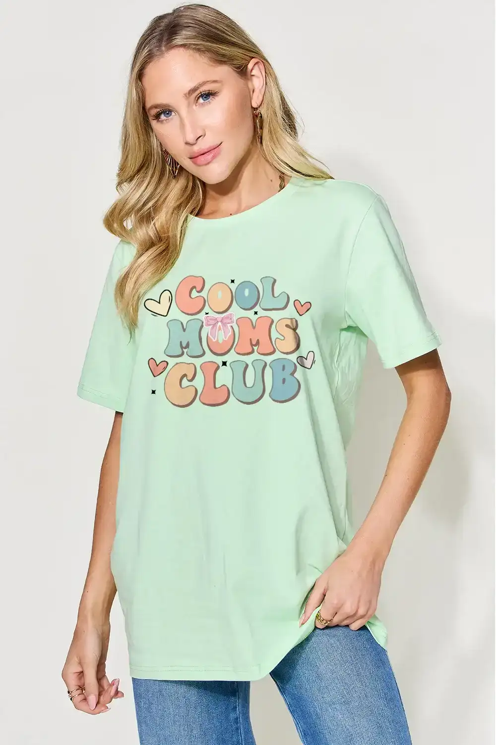 Cool Moms Club Bow Graphic Short Sleeve T-Shirt