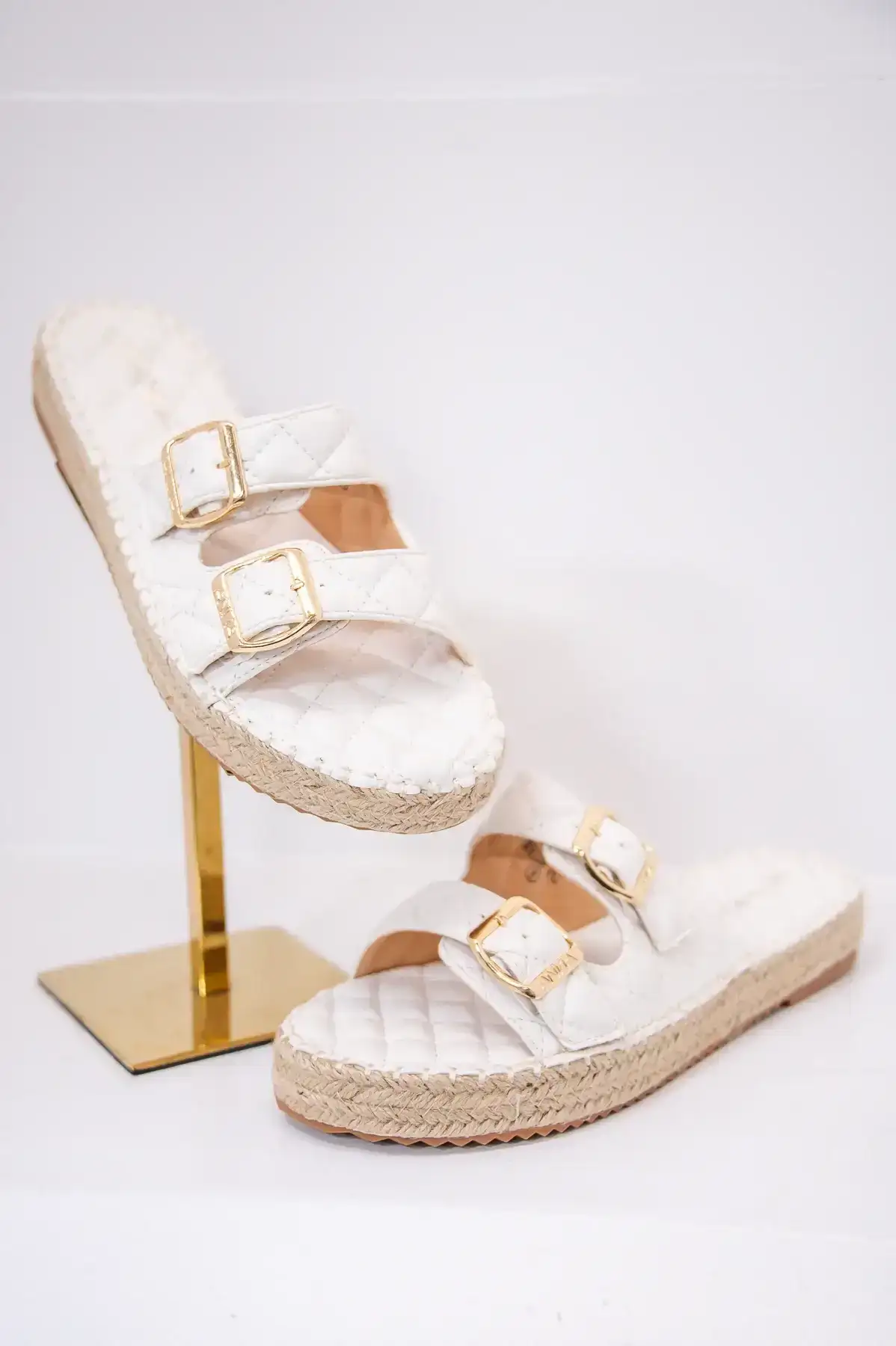 Image of Journeys Begin With One Step White Quilted Sandals - SHO2671WH