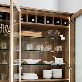 Preston Glass Shelves & Glass Doors