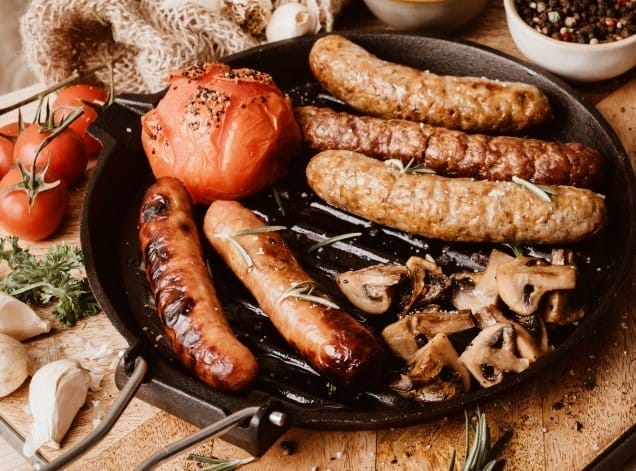 TOMATO & BASIL PORK SAUSAGES