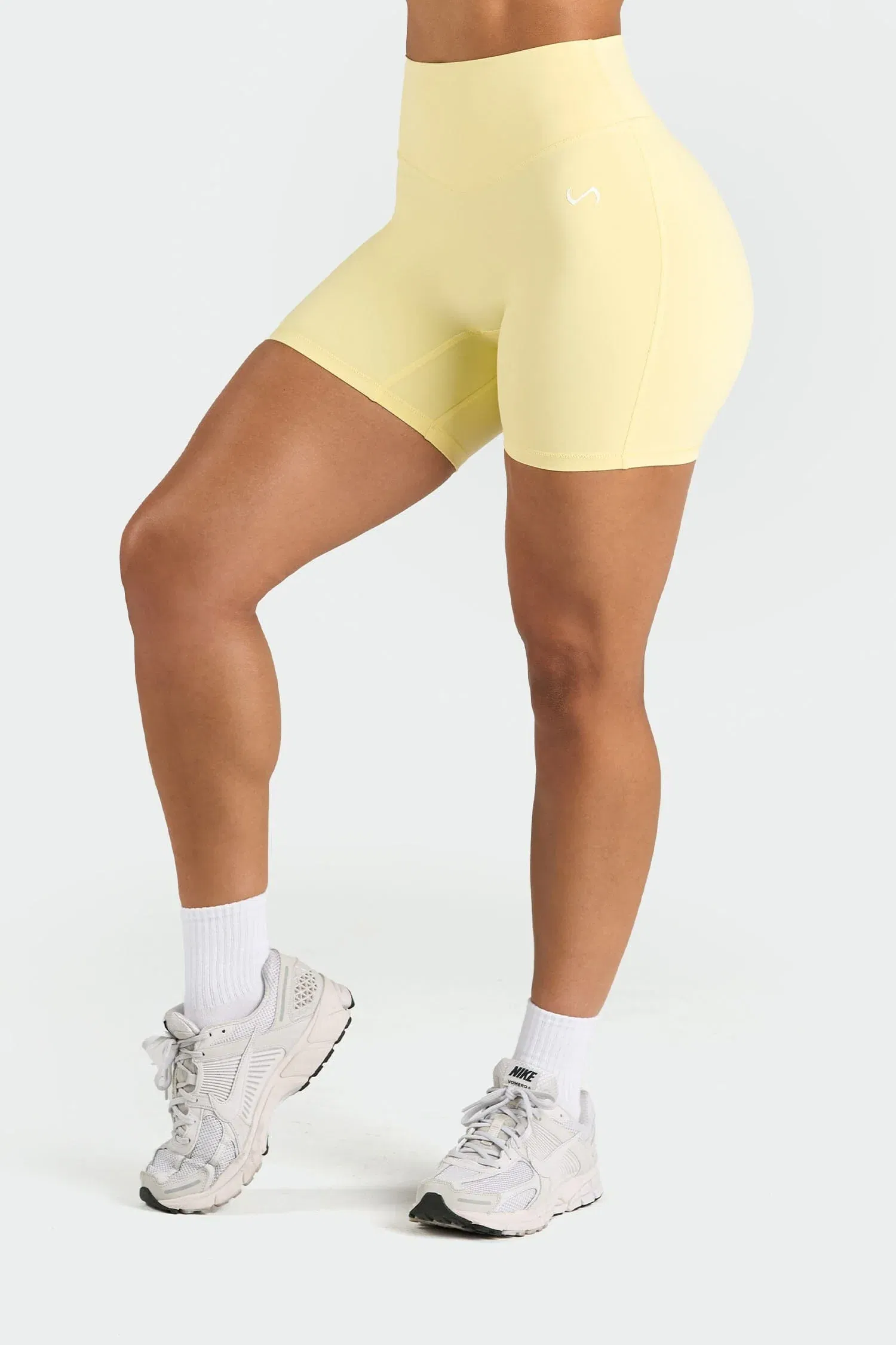 Image of Tempo 6 Inch Workout Shorts