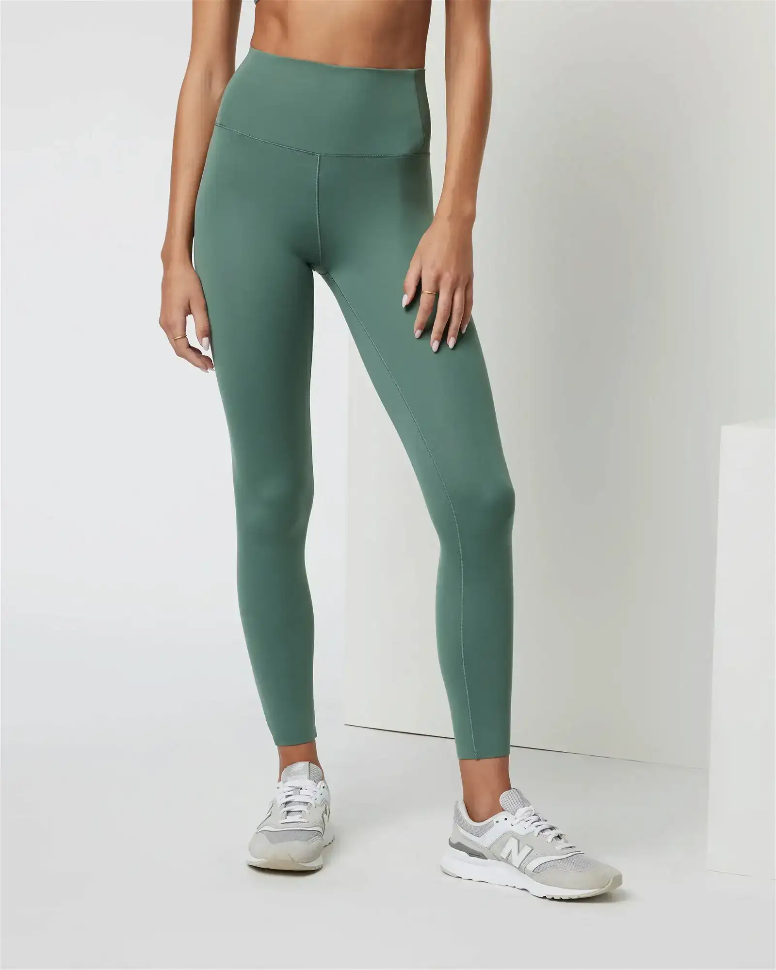 Image of Evolve Legging | Sea Pine