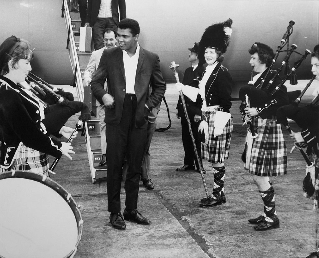 Muhammad Ali and Scottish pipers