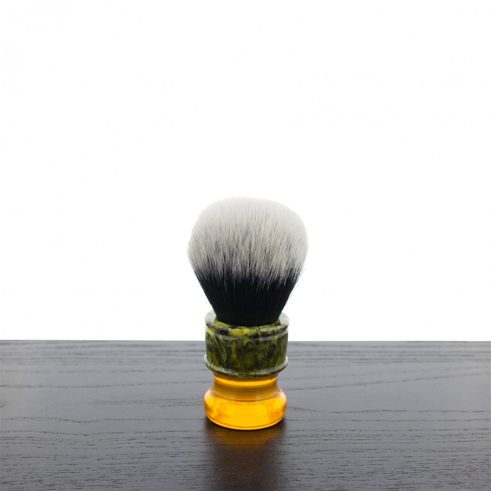Image of Yaqi R1730 Sagrada Familia Tuxedo Synthetic Shaving Brush