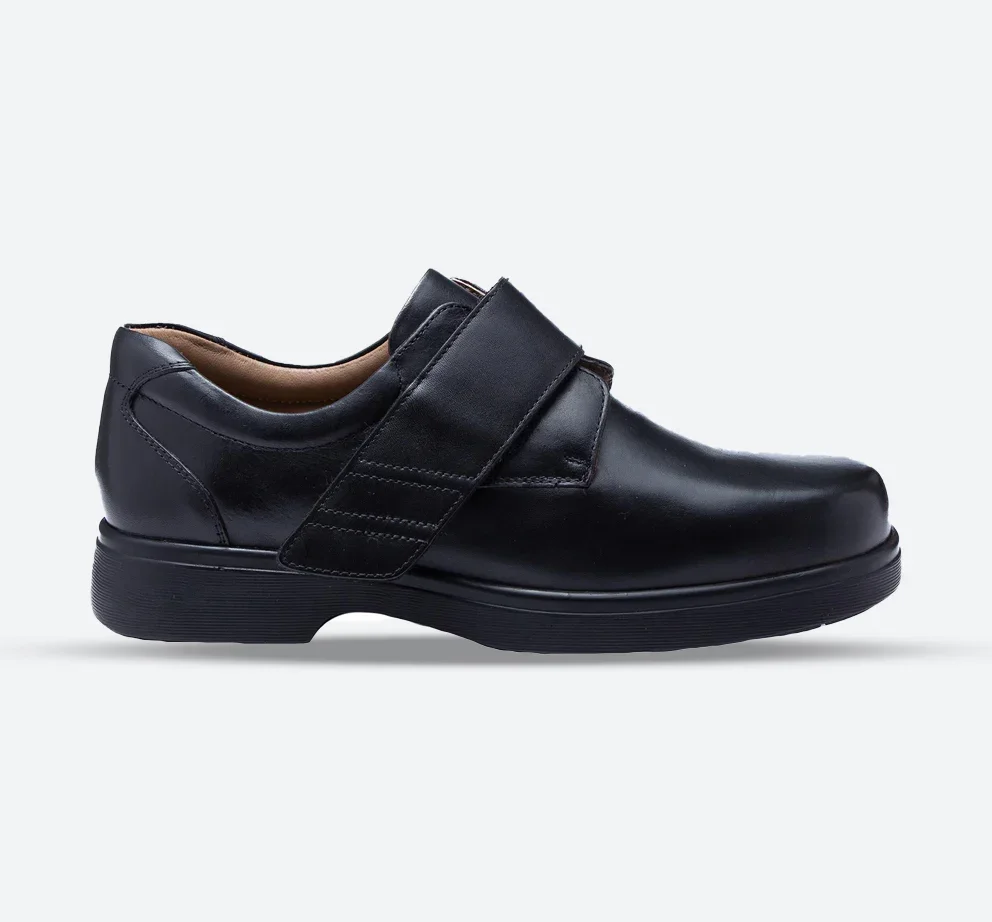 Image of Mens Wide Fit Tredd Well Roger Velcro Shoes