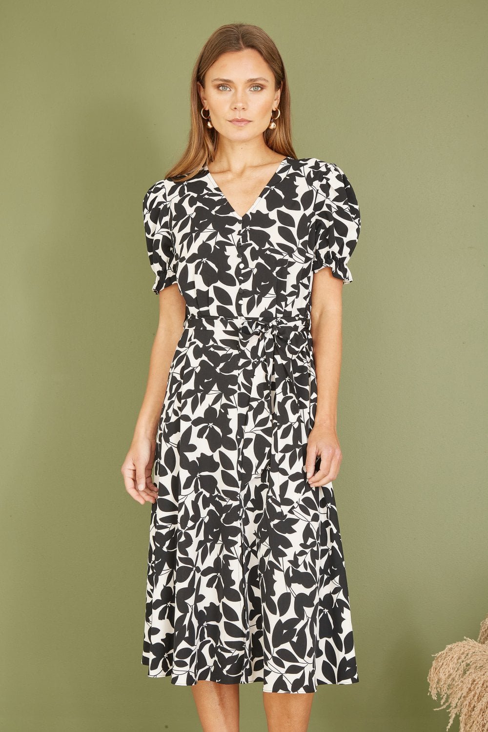 Image of Mela Black And White Leaf Print Midi Tea Dress