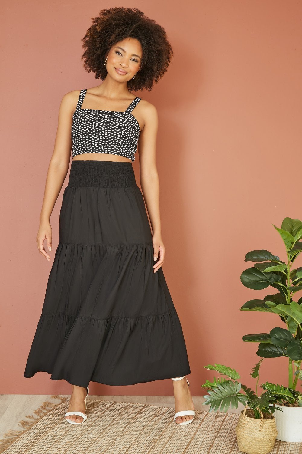 Image of Yumi Black Ruched Waist Tiered Midi Skirt